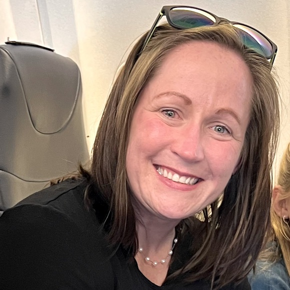 Meet your Posher, Mackenzie - Picture 2 of 3